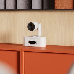 Logitech cible les équipements de conférence encombrants avec des caméras AI