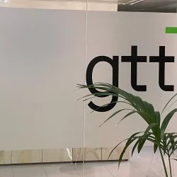 Architecture cloud sécurisée et élastique pour la gestion tributaire