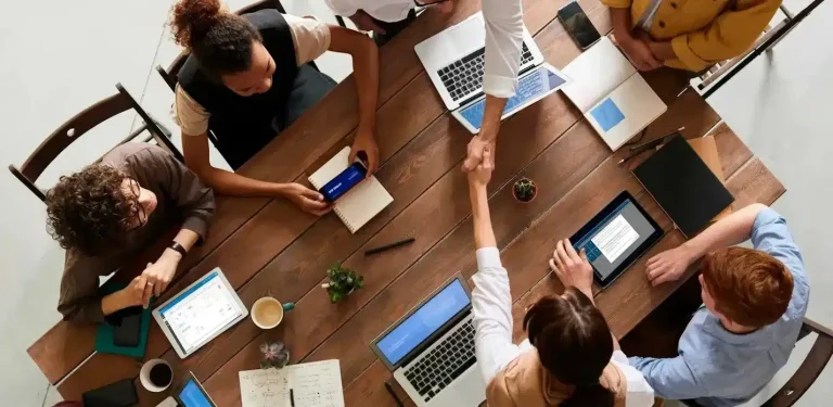 Wolters Kluwer lance a3innuva Nom Expert AI avec agent