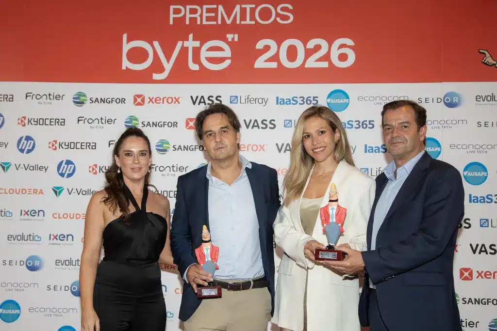 Prix ​​à la meilleure transformation Data & Cloud pour Cloudera et Helvetia 