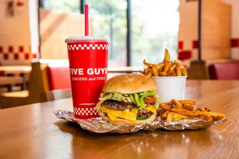 Five Guys modernise sa gestion financière avec Yooz
