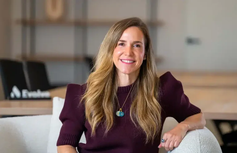 Évoluer la fiche de Leticia Álvarez comme CRO de l&rsquo;entreprise